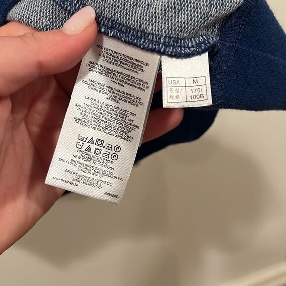 Brooks Brothers Red Fleece Sweater - Size Medium - Picture 4 of 5